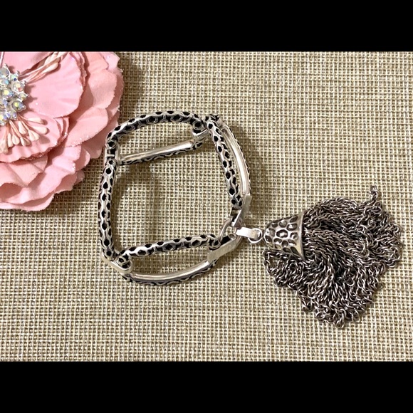 Kendra Scott Mia tassel bracelet - Picture 2 of 5